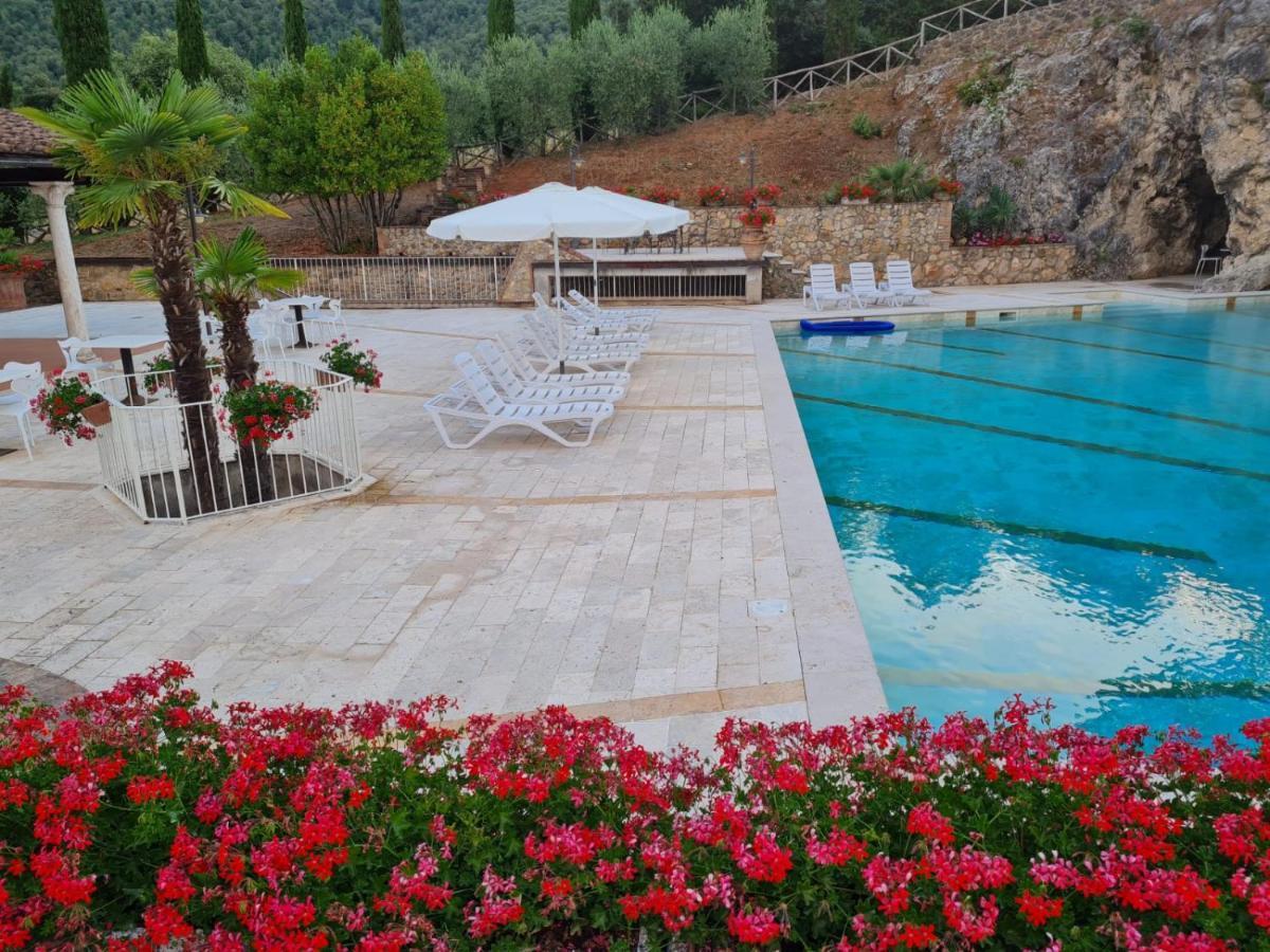 Aparthotel Borgo Di Barigianino Sovicille Exterior foto
